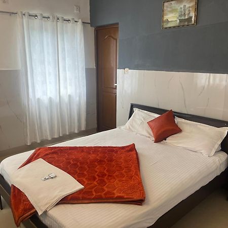 Moss Adams Inn Vagamon Bagian luar foto