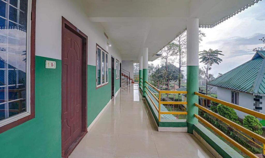 Moss Adams Inn Vagamon Bagian luar foto