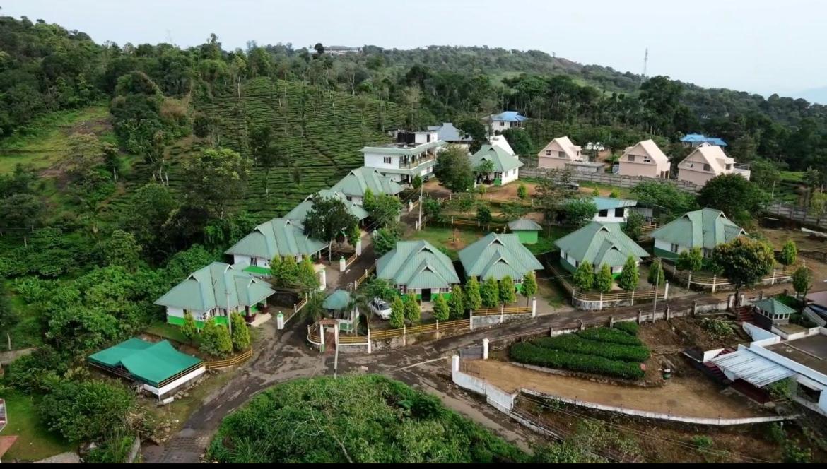 Moss Adams Inn Vagamon Bagian luar foto