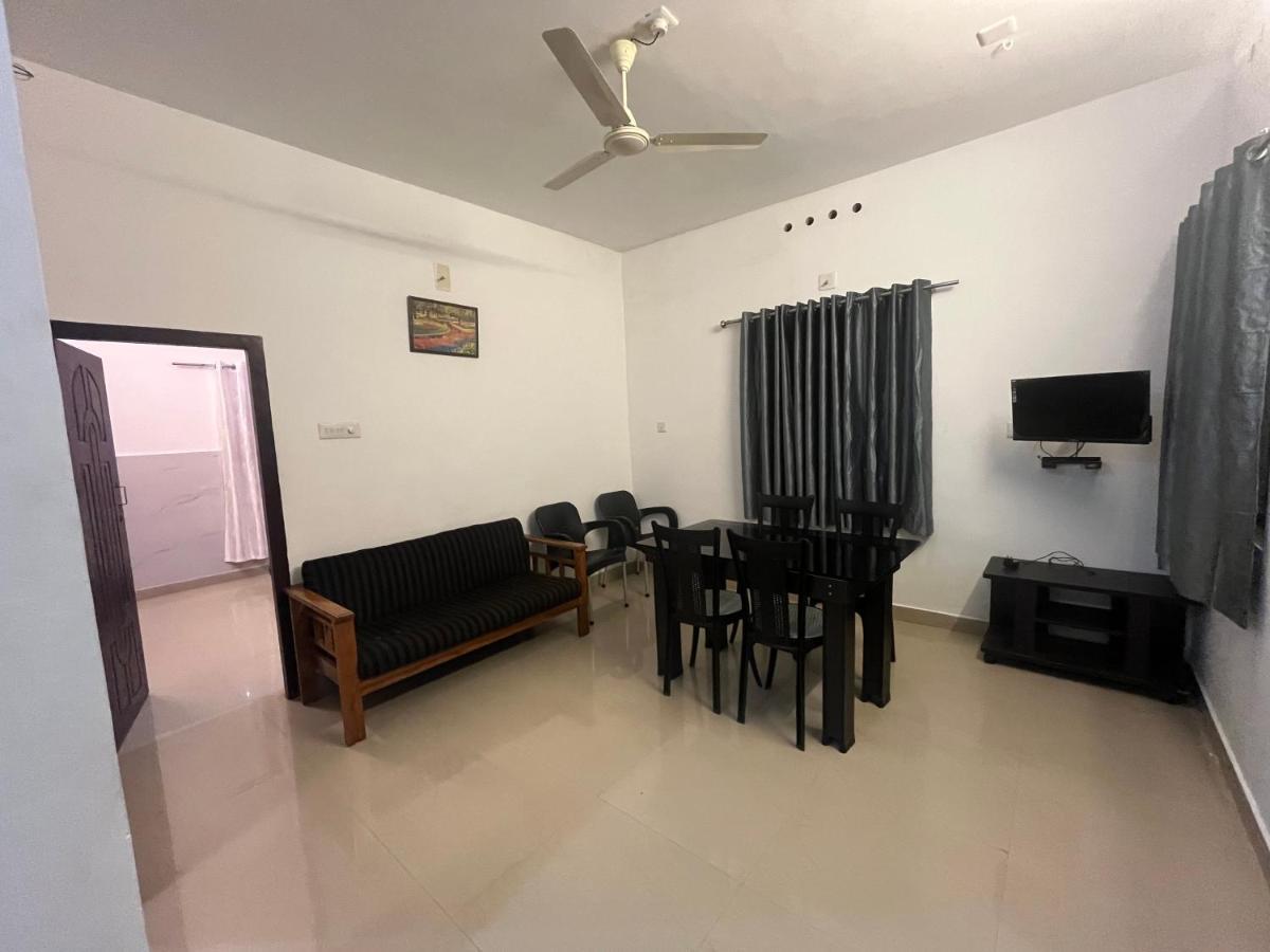 Moss Adams Inn Vagamon Bagian luar foto