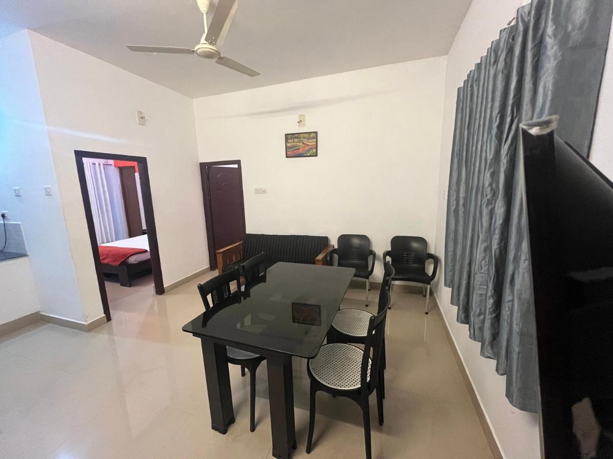 Moss Adams Inn Vagamon Bagian luar foto